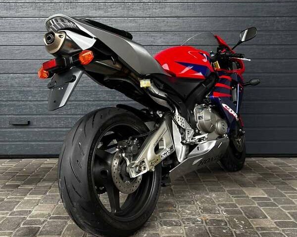 Красный Хонда CBR 600RR, объемом двигателя 0.6 л и пробегом 31 тыс. км за 6700 $, фото 4 на Automoto.ua