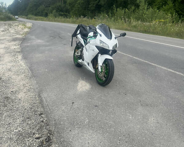 Хонда CBR 600RR, объемом двигателя 0 л и пробегом 60 тыс. км за 2699 $, фото 1 на Automoto.ua