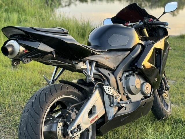 Хонда CBR 600RR, об'ємом двигуна 0.6 л та пробігом 0 тис. км за 6500 $, фото 3 на Automoto.ua