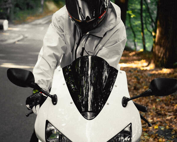 Хонда CBR 600RR, об'ємом двигуна 0 л та пробігом 30 тис. км за 5500 $, фото 2 на Automoto.ua