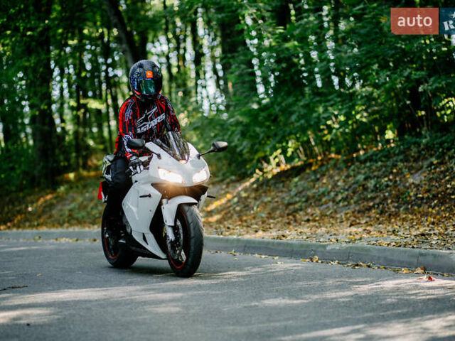 Хонда CBR 600RR, об'ємом двигуна 0 л та пробігом 30 тис. км за 5500 $, фото 4 на Automoto.ua