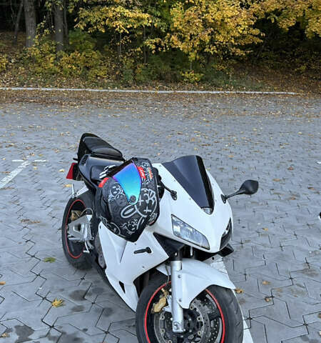 Хонда CBR 600RR, об'ємом двигуна 0 л та пробігом 30 тис. км за 5500 $, фото 3 на Automoto.ua
