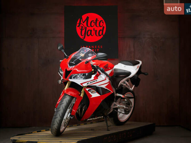 Хонда CBR 600RR, об'ємом двигуна 0.6 л та пробігом 4 тис. км за 11000 $, фото 2 на Automoto.ua