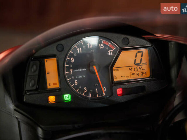 Хонда CBR 600RR, об'ємом двигуна 0.6 л та пробігом 4 тис. км за 11000 $, фото 9 на Automoto.ua