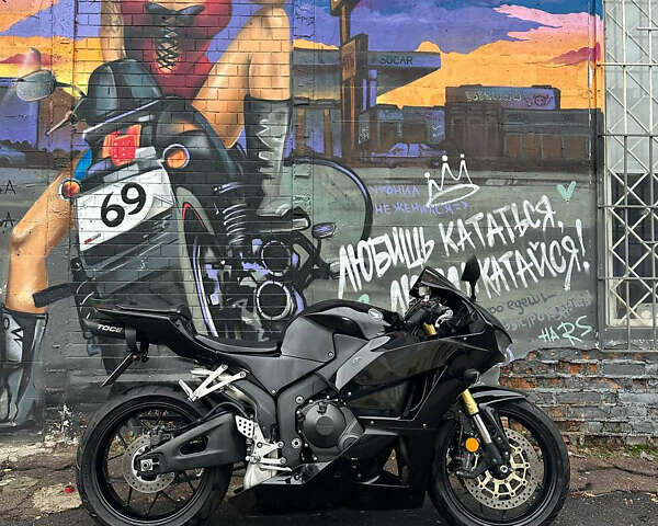 Хонда CBR 600RR, объемом двигателя 0 л и пробегом 12 тыс. км за 10000 $, фото 3 на Automoto.ua