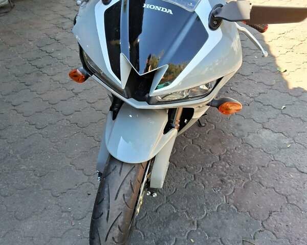 Хонда CBR 600RR, объемом двигателя 0 л и пробегом 4 тыс. км за 11000 $, фото 15 на Automoto.ua