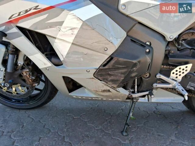 Хонда CBR 600RR, объемом двигателя 0 л и пробегом 4 тыс. км за 11000 $, фото 10 на Automoto.ua