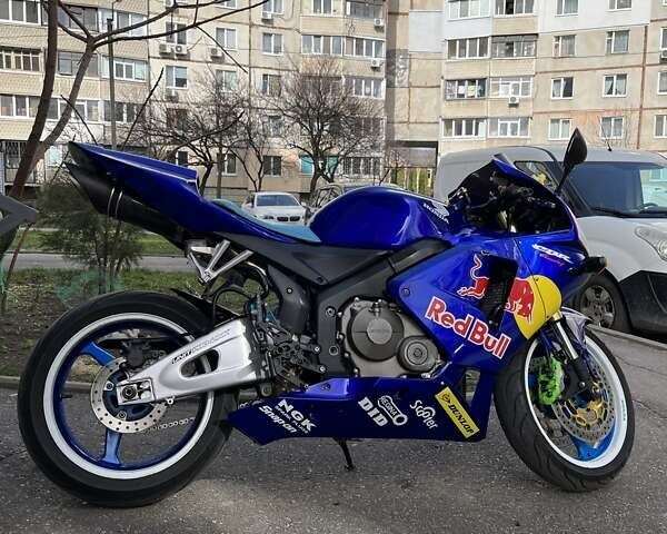 Синій Хонда CBR 600RR, об'ємом двигуна 0 л та пробігом 50 тис. км за 5600 $, фото 3 на Automoto.ua