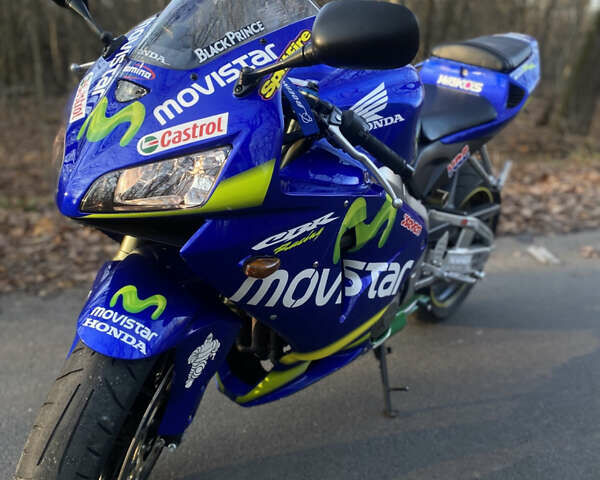 Синий Хонда CBR 600RR, объемом двигателя 0.6 л и пробегом 15 тыс. км за 8900 $, фото 5 на Automoto.ua