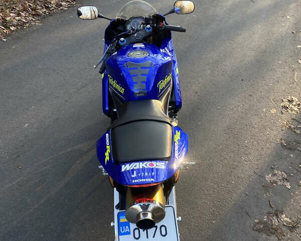 Синий Хонда CBR 600RR, объемом двигателя 0.6 л и пробегом 15 тыс. км за 8900 $, фото 6 на Automoto.ua