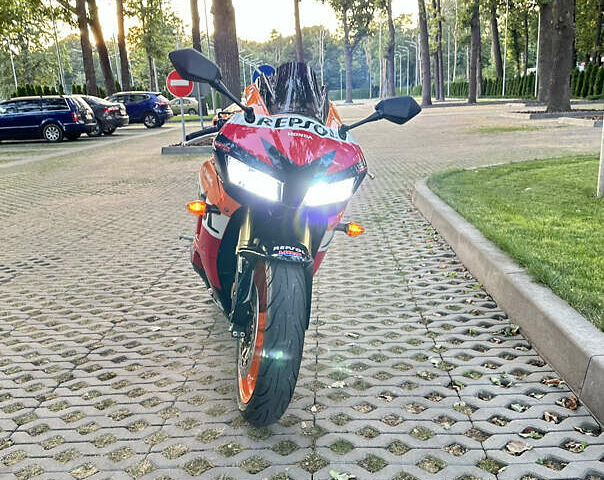 Помаранчевий Хонда CBR 600RR, об'ємом двигуна 0.6 л та пробігом 20 тис. км за 12000 $, фото 13 на Automoto.ua