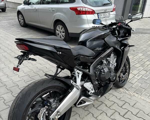 Черный Хонда CBR 650F, объемом двигателя 0.65 л и пробегом 32 тыс. км за 7799 $, фото 10 на Automoto.ua