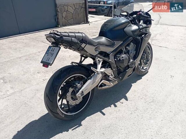 Черный Хонда CBR 650F, объемом двигателя 0.65 л и пробегом 18 тыс. км за 6800 $, фото 3 на Automoto.ua