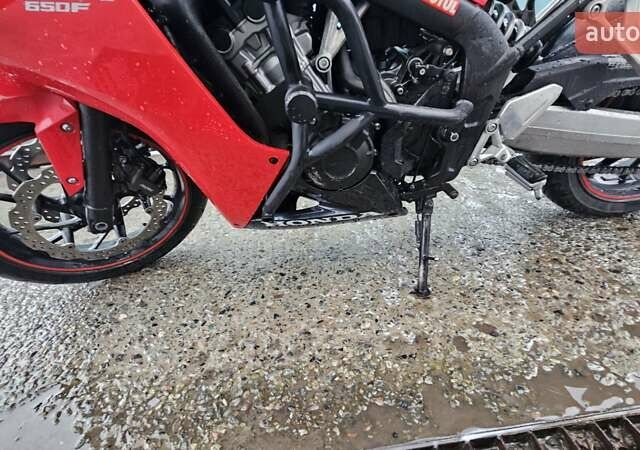 Красный Хонда CBR 650F, объемом двигателя 0.65 л и пробегом 33 тыс. км за 7000 $, фото 5 на Automoto.ua