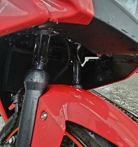 Красный Хонда CBR 650F, объемом двигателя 0.65 л и пробегом 33 тыс. км за 7000 $, фото 10 на Automoto.ua