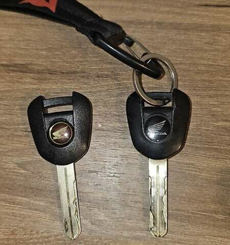 Красный Хонда CBR 650F, объемом двигателя 0.65 л и пробегом 33 тыс. км за 7000 $, фото 1 на Automoto.ua