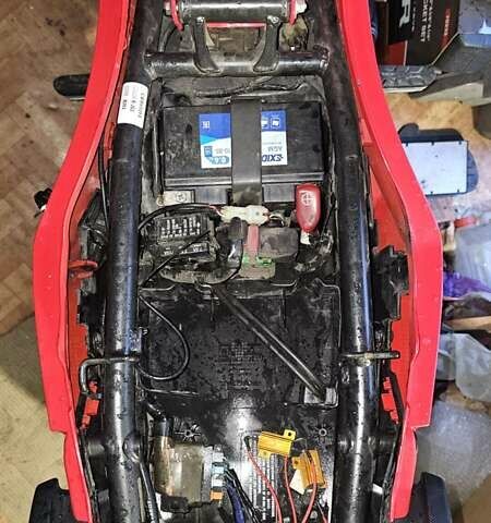 Красный Хонда CBR 650F, объемом двигателя 0.65 л и пробегом 33 тыс. км за 7000 $, фото 18 на Automoto.ua