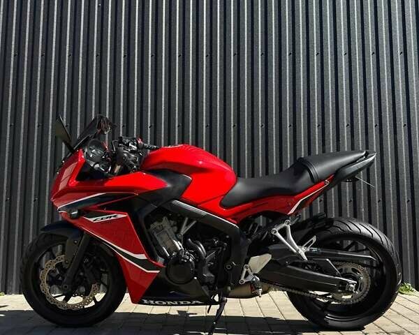 Червоний Хонда CBR 650F, об'ємом двигуна 0.65 л та пробігом 29 тис. км за 6900 $, фото 4 на Automoto.ua