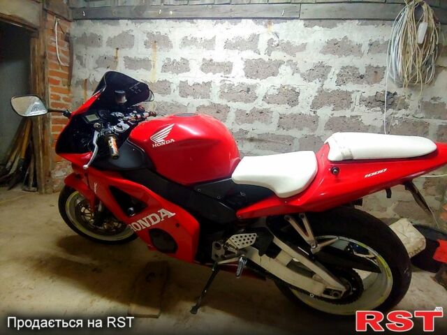 Хонда CBR 954RR, объемом двигателя 1 л и пробегом 1 тыс. км за 3500 $, фото 1 на Automoto.ua