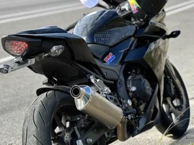 Чорний Хонда ЦБР, об'ємом двигуна 0.4 л та пробігом 15 тис. км за 4499 $, фото 5 на Automoto.ua