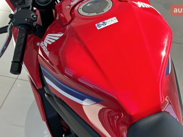 купить новое авто Хонда ЦБР 2025 года от официального дилера «Форсаж авто» Хонда фото
