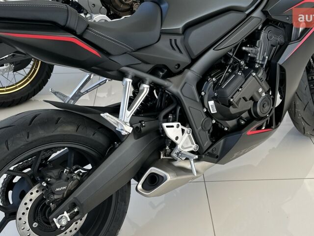 купить новое авто Хонда ЦБР 2025 года от официального дилера «Форсаж авто» Хонда фото