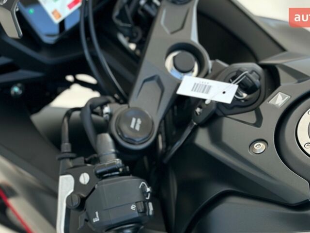 купить новое авто Хонда ЦБР 2025 года от официального дилера «Форсаж авто» Хонда фото