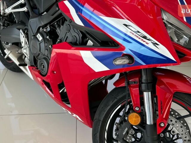 купить новое авто Хонда ЦБР 2025 года от официального дилера «Форсаж авто» Хонда фото