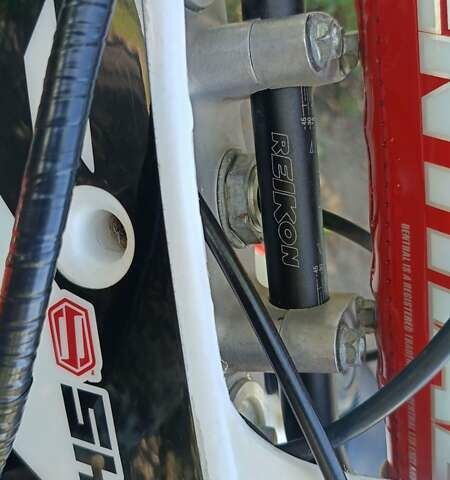 Хонда CR 125R, объемом двигателя 0.12 л и пробегом 2 тыс. км за 2400 $, фото 11 на Automoto.ua