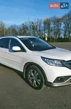 Белый Хонда СРВ, объемом двигателя 2.2 л и пробегом 103 тыс. км за 19000 $, фото 1 на Automoto.ua