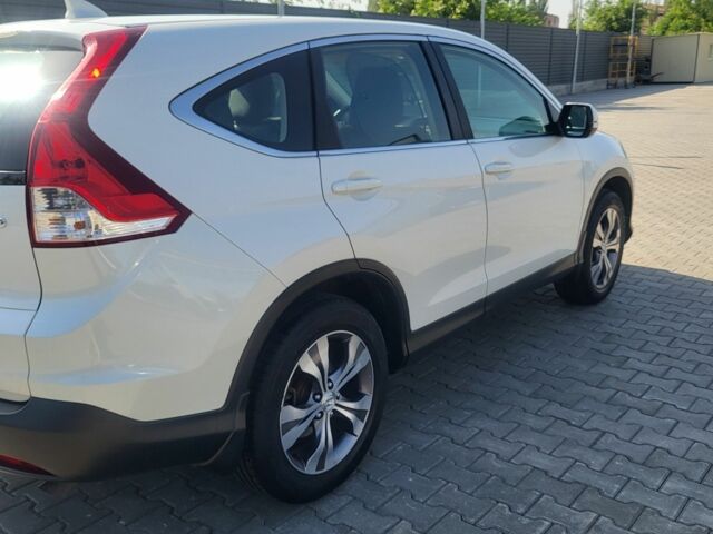 Белый Хонда СРВ, объемом двигателя 2.4 л и пробегом 167 тыс. км за 17400 $, фото 2 на Automoto.ua