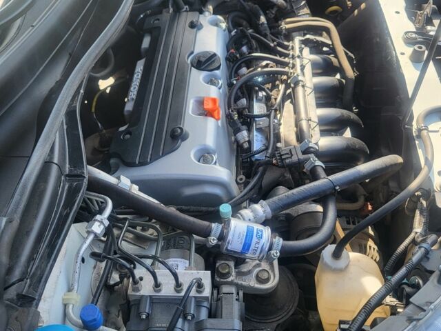 Белый Хонда СРВ, объемом двигателя 2.4 л и пробегом 167 тыс. км за 17400 $, фото 6 на Automoto.ua