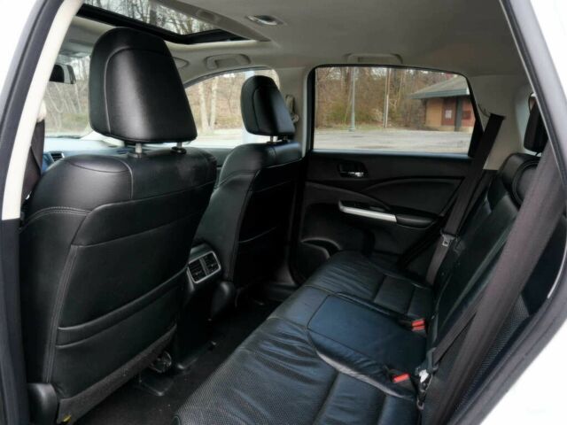 Хонда СРВ 2016 в Черкассах на Automoto.ua Белый Хонда СРВ, объемом двигателя 2.4 л и пробегом 80 тыс. км за 9300 $, фото 11 на Automoto.ua