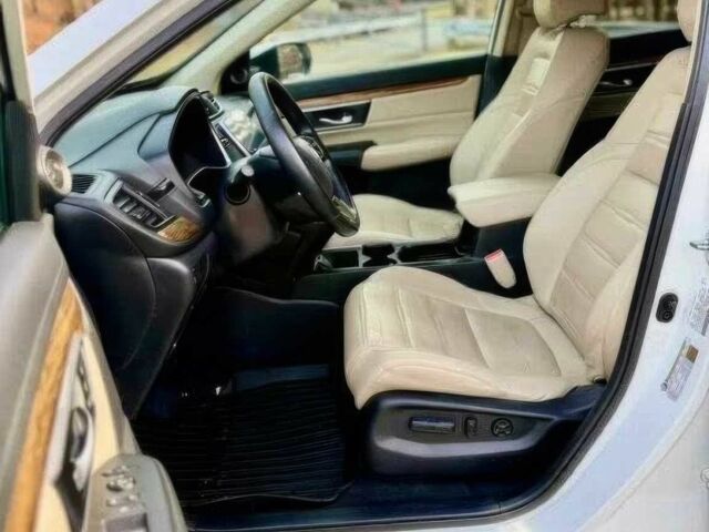 Белый Хонда СРВ, объемом двигателя 1.5 л и пробегом 57 тыс. км за 6800 $, фото 7 на Automoto.ua