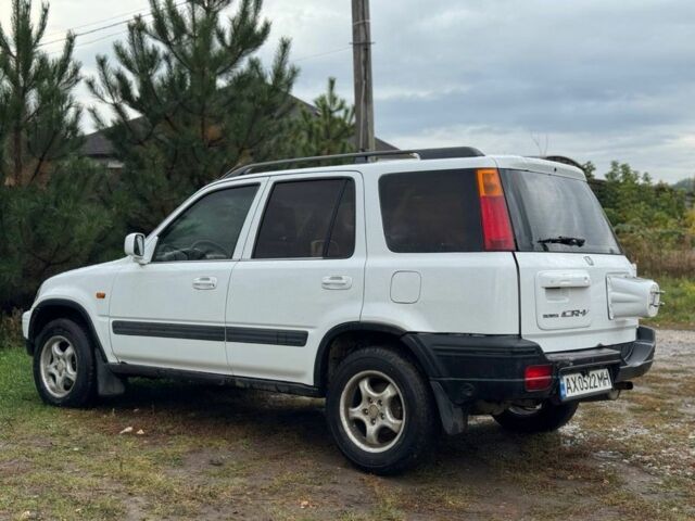 Белый Хонда СРВ, объемом двигателя 2 л и пробегом 200 тыс. км за 2400 $, фото 4 на Automoto.ua