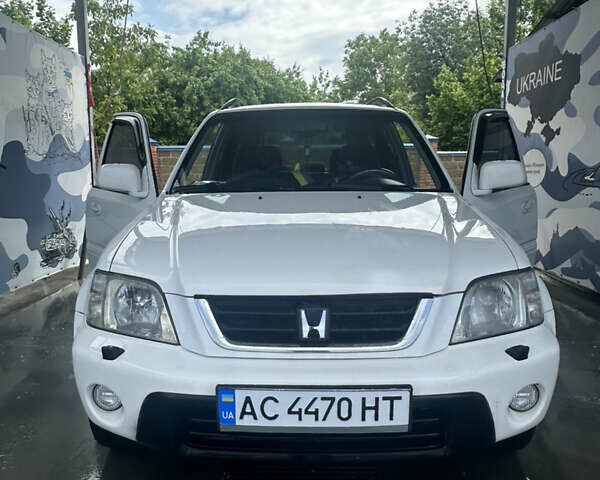 Белый Хонда СРВ, объемом двигателя 1.97 л и пробегом 350 тыс. км за 5500 $, фото 3 на Automoto.ua
