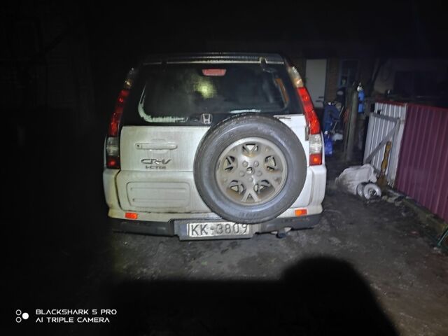 Белый Хонда СРВ, объемом двигателя 2.2 л и пробегом 330 тыс. км за 2839 $, фото 2 на Automoto.ua