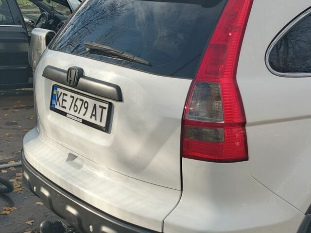 Белый Хонда СРВ, объемом двигателя 2.4 л и пробегом 270 тыс. км за 8800 $, фото 7 на Automoto.ua