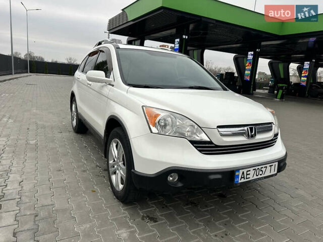 Белый Хонда СРВ, объемом двигателя 2.35 л и пробегом 200 тыс. км за 9999 $, фото 2 на Automoto.ua