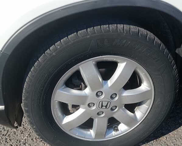 Белый Хонда СРВ, объемом двигателя 2.4 л и пробегом 220 тыс. км за 11000 $, фото 21 на Automoto.ua