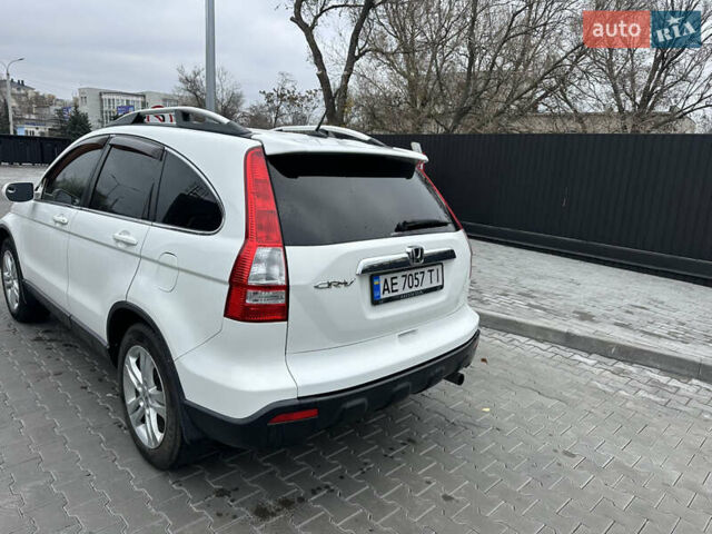 Белый Хонда СРВ, объемом двигателя 2.35 л и пробегом 200 тыс. км за 9999 $, фото 6 на Automoto.ua