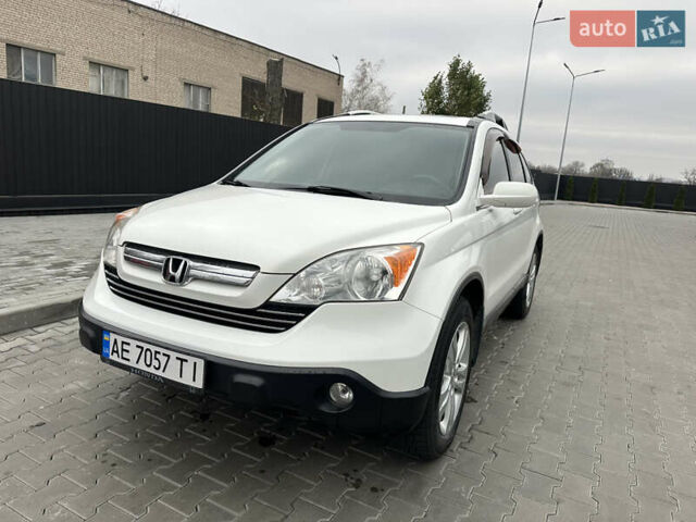 Белый Хонда СРВ, объемом двигателя 2.35 л и пробегом 200 тыс. км за 9999 $, фото 1 на Automoto.ua