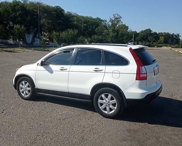 Белый Хонда СРВ, объемом двигателя 2.4 л и пробегом 220 тыс. км за 11000 $, фото 2 на Automoto.ua