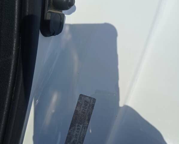 Белый Хонда СРВ, объемом двигателя 2.4 л и пробегом 220 тыс. км за 11000 $, фото 17 на Automoto.ua