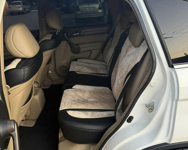 Білий Хонда СРВ, об'ємом двигуна 2.3 л та пробігом 241 тис. км за 9400 $, фото 10 на Automoto.ua