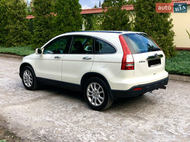 Белый Хонда СРВ, объемом двигателя 2.4 л и пробегом 128 тыс. км за 12300 $, фото 3 на Automoto.ua