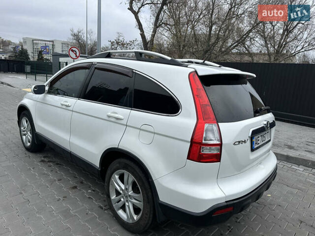 Белый Хонда СРВ, объемом двигателя 2.35 л и пробегом 200 тыс. км за 9999 $, фото 23 на Automoto.ua