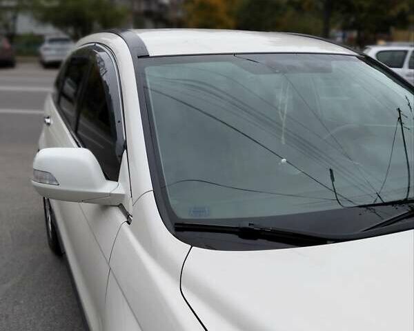 Белый Хонда СРВ, объемом двигателя 2.4 л и пробегом 216 тыс. км за 11000 $, фото 11 на Automoto.ua