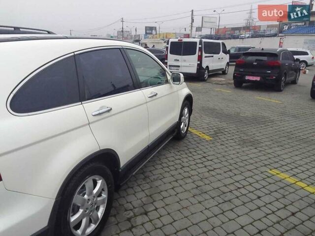 Белый Хонда СРВ, объемом двигателя 2.35 л и пробегом 133 тыс. км за 10200 $, фото 5 на Automoto.ua