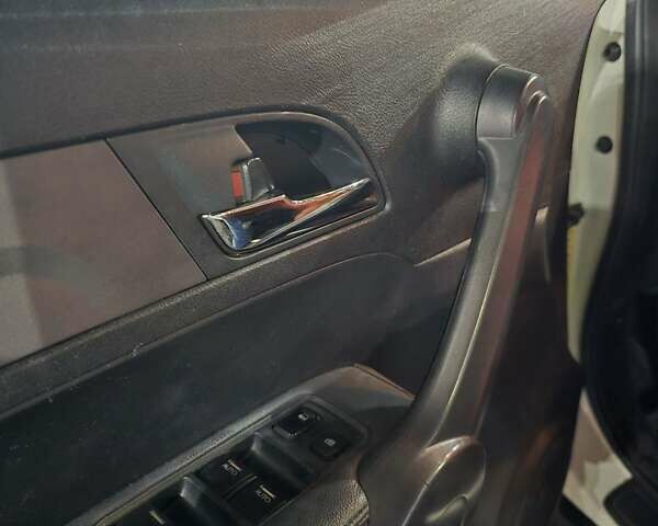 Хонда СРВ 2008 у Києві на Automoto.ua Білий Хонда СРВ, об'ємом двигуна 2.4 л та пробігом 165 тис. км за 11000 $, фото 12 на Automoto.ua